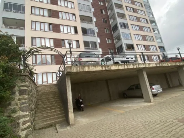 3 + 1 APARTMENT FOR SALE IN TRABZON YOMRA KASHÜSTÜ SPACIOUS HOUSES COMPLEX