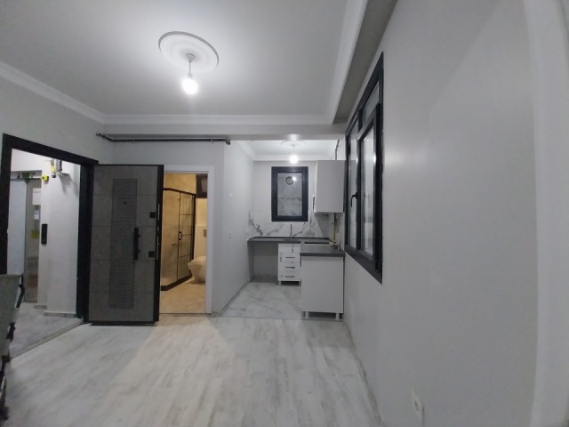 APARTMENT FOR SALE ON THE ENTRANCE FLOOR IN EMNİYETTEPE, EYÜPSULTAN, ISTANBUL