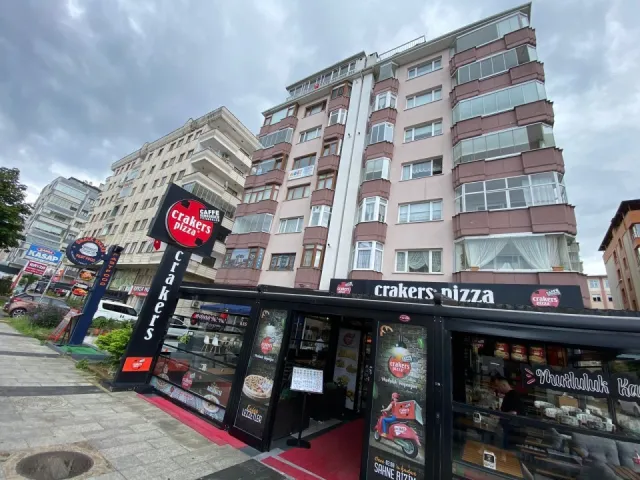 TRABZON 2 NO'LU BEŞİRLİ CADDE ÜZERİNDE 3+1 SATILIK DAİRE