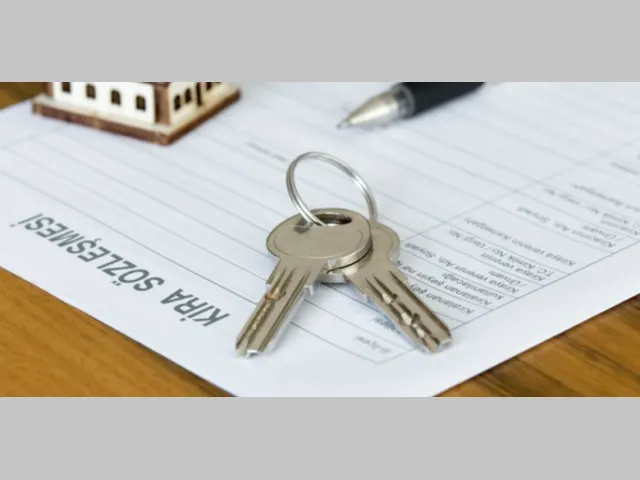 What Happens to the Tenant If the Landlord Dies?
