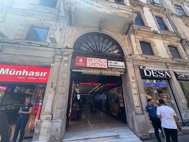 İSTANBUL BEYOĞLU HALEP PASAJI'NDA SATILIK OFİS