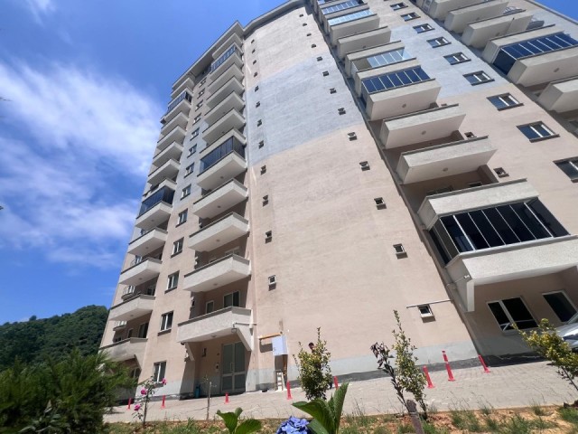 TRABZON YOMRA KAŞÜSTÜ'NDE VADİ KENT'DE 2+1 SATILIK FIRSAT DAİRE