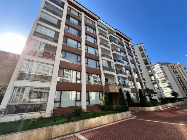 FULLY FURNISHED 2+1 APARTMENT FOR RENT IN YOMRA KASHÜSTÜ YAKAMOZ SITE