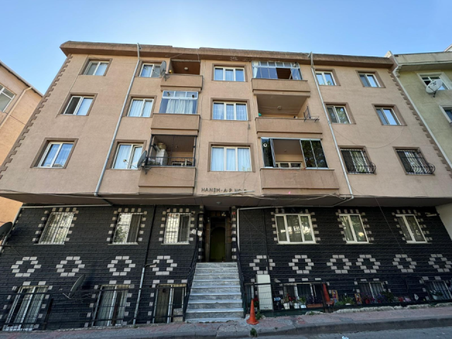 İSTANBUL BEYOĞLU SÜTLÜCE'DE DENİZ MANZARALI 2+1 SATILIK DAİRE