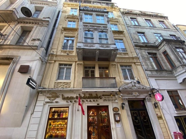 İSTANBUL BEYOĞLU HÜSEYİNAĞA'DA KİRALIK OTEL