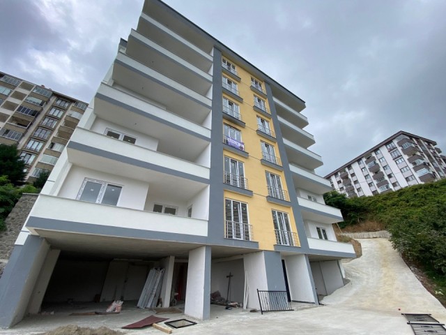 3+1 APARTMENT FOR SALE IN A COMPLEX IN TRABZON SOĞUKSU