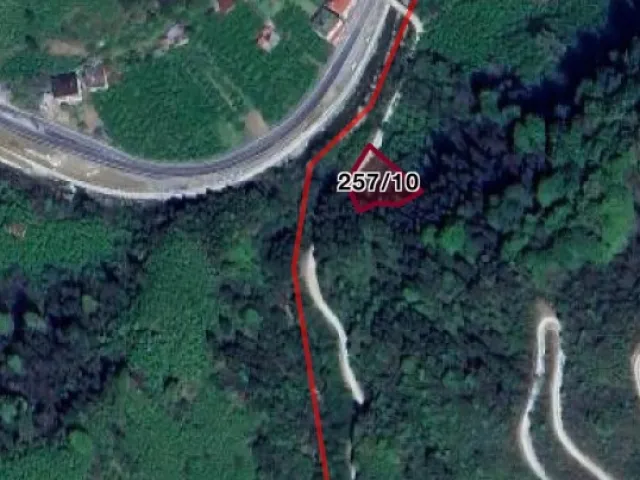 ARAKLI KARATEPE MAHALLESİ'NDE 1760 m2 SATILIK ARSA