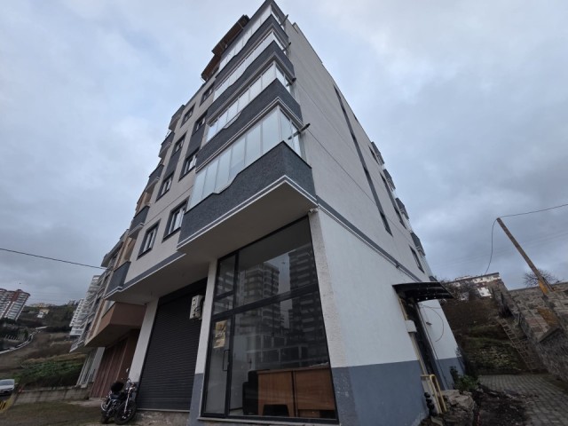 SÖĞÜTLÜDE ÜNİVERSİTEYE 200 METRE MESAFEDE 3+1 KİRALIK DAİRE